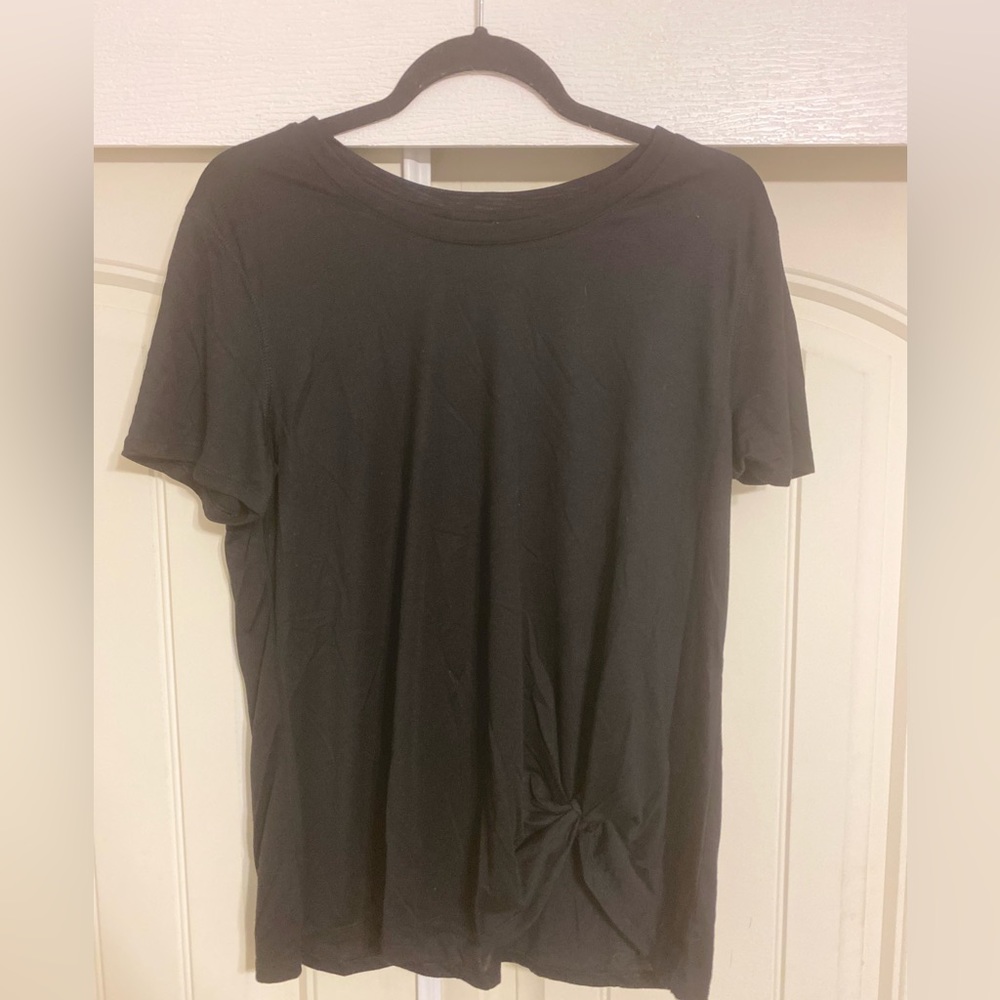 Old Navy t-shirt